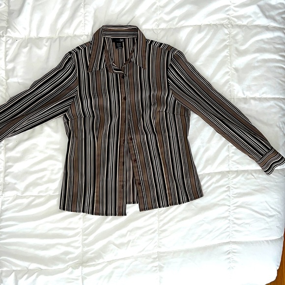 2000s East 5th Petite striped button down - Picture 1 of 4